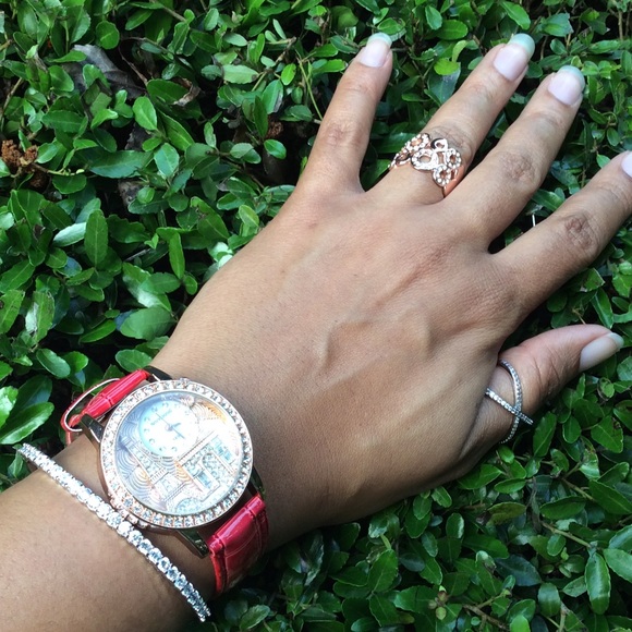 Beautiful Watch With Design of Paris - Picture 3 of 4