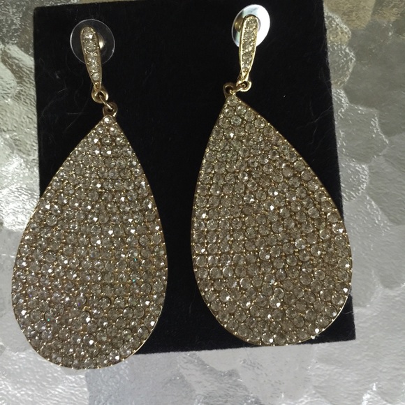 Goldtone LARGE TEARDROP EARRINGS w/CLEAR CRYSTALS