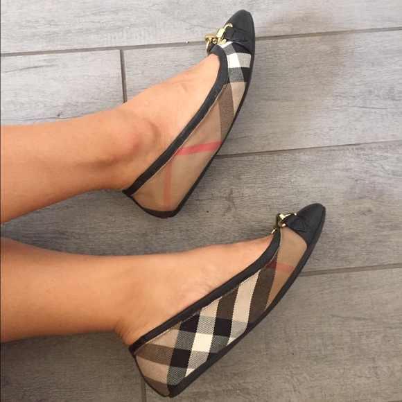 Ballerina Flats Ballerines Burberry Burberry Buckle Detail House