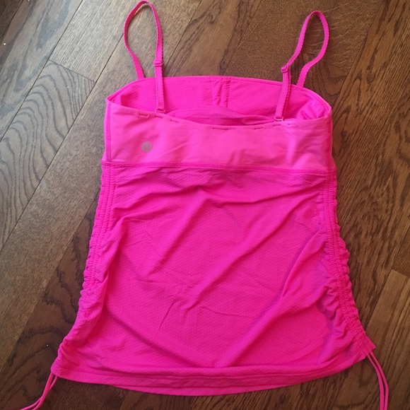 Lulu lemon pink top size 4