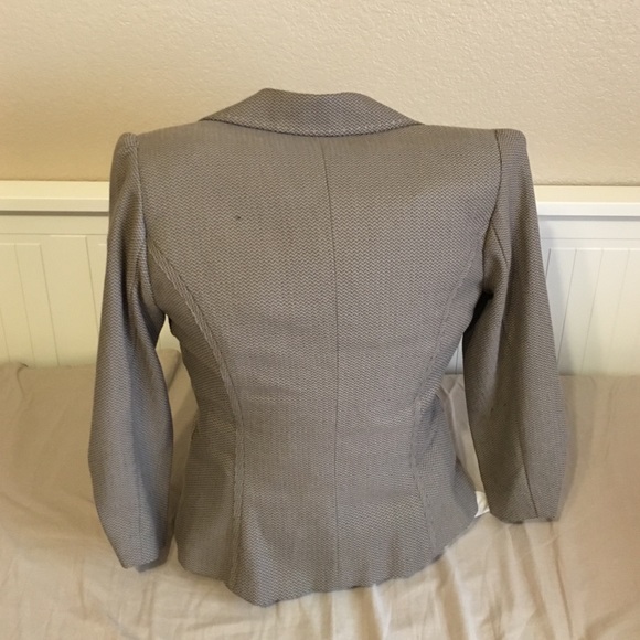 Jacket - Picture 3 of 4