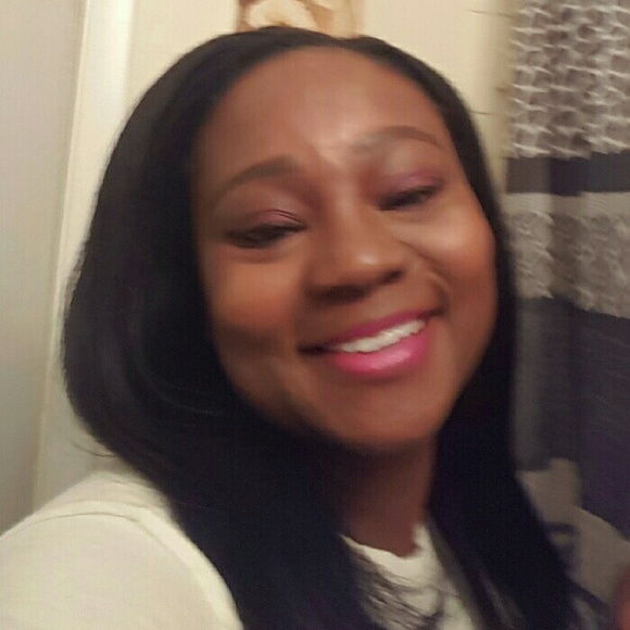 Meet your Posher, Temeka - Picture 1 of 1