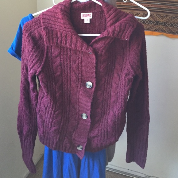 Burgundy or Maroon Wool Sweater - Picture 3 of 3