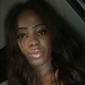 Meet your Posher, Mesha