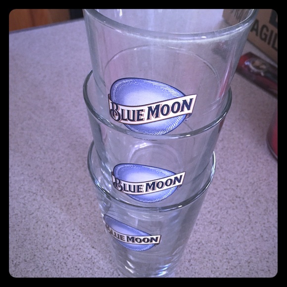 ❌SOLD❌ Blue Moon Beer Glasses