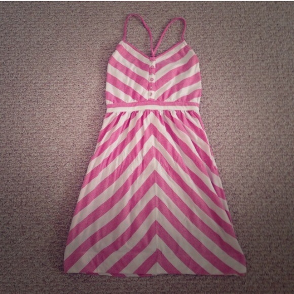 Adorable pink and white American Eagle Sundress