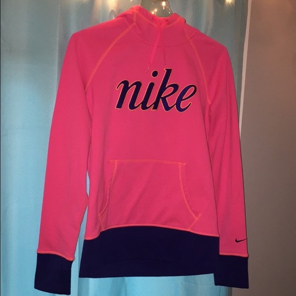 pink/purple Nike sweatshirt with hoodie. - Picture 2 of 3