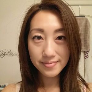 Meet your Posher, Abby-yoomi