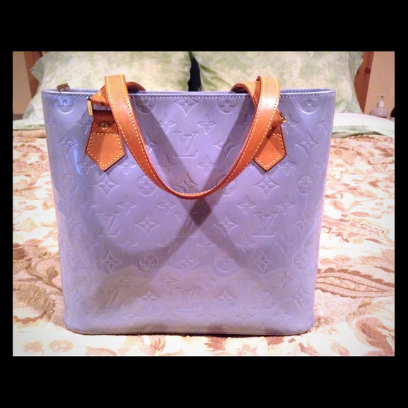 Louis Vuitton, lilac blue, shoulder tote. Gorgeous