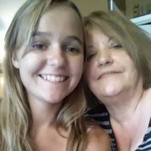 Meet your Posher, Connie