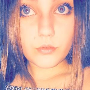 Meet your Posher, Ava