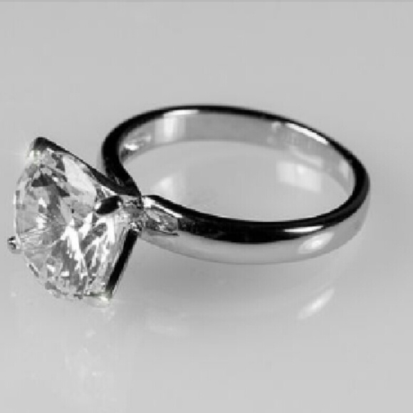 Timeless Round Solitaire Ring - Picture 2 of 3