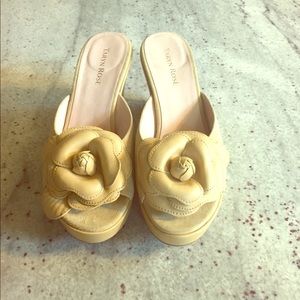 Taryn Rose Nude Flower Sandals
