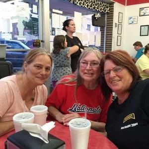 Meet your Posher, Hilary