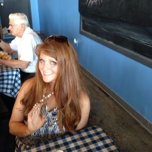 Meet your Posher, Ashley