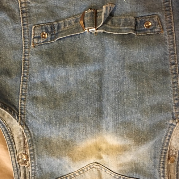 Vest - Picture 4 of 4