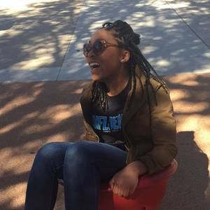 Meet your Posher, Anaya
