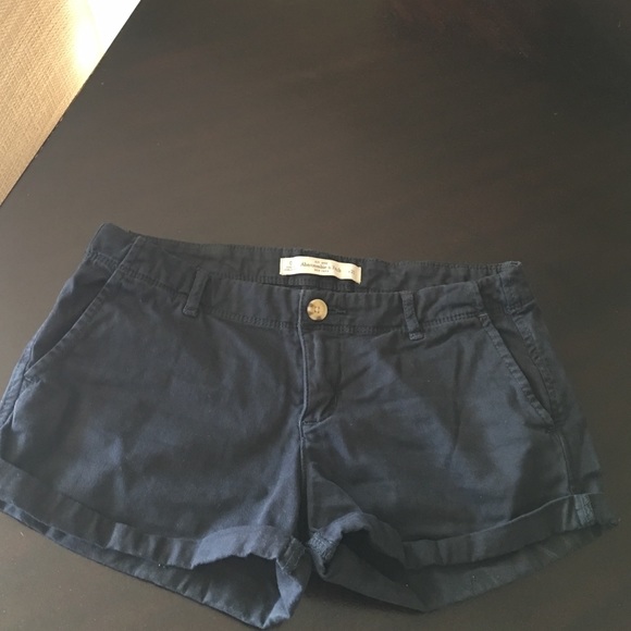 Bundle:Abercrombie and Ocean Drive shorts - Picture 1 of 4