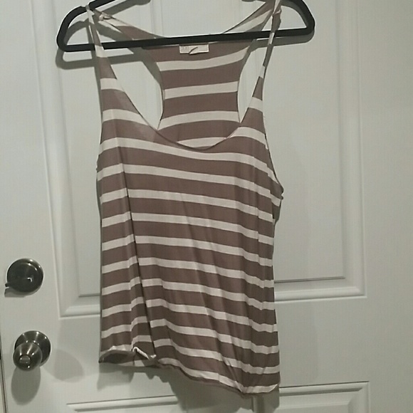 Forever 21 tank