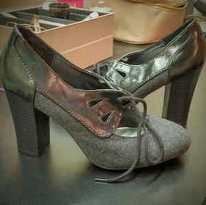 NWT American Eagle Heels, Size 8
