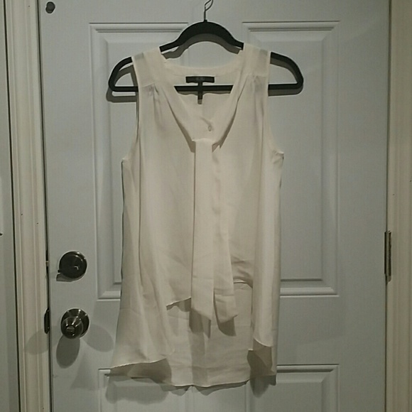Bcbg Hi low sleeveless top