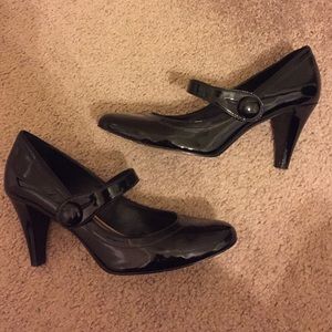 Antonio Melani heels