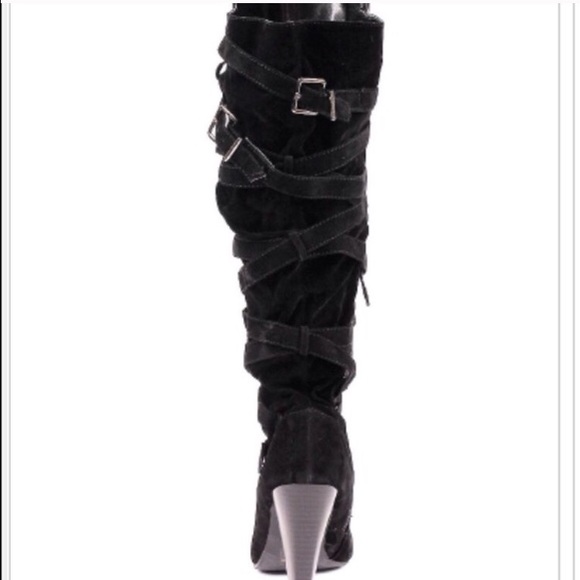 Black Boots - Picture 3 of 5