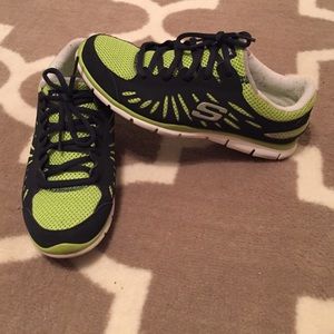 Skechers Flex sneakers