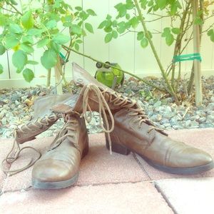 Vintage sienna brown boots
