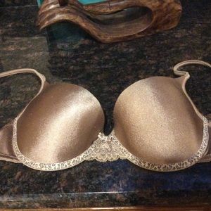 Sexy leopard print accented push up bra