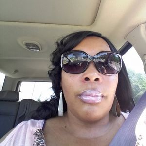 Meet your Posher, Ebony