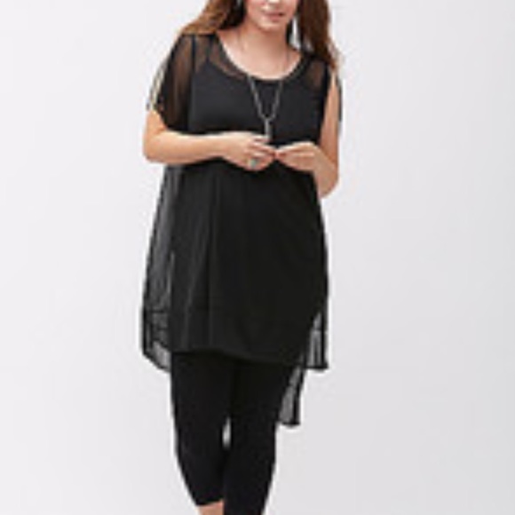 Short sleeve beautiful tunic with built in cami.
