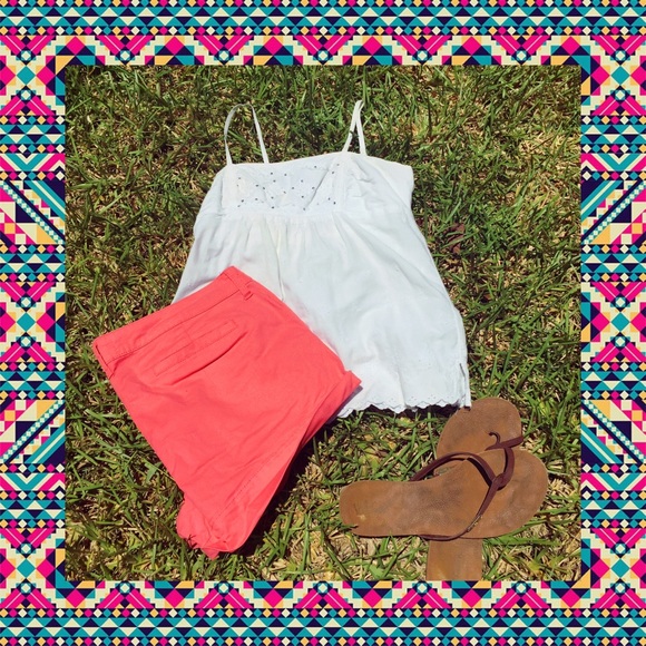 American Eagle white top