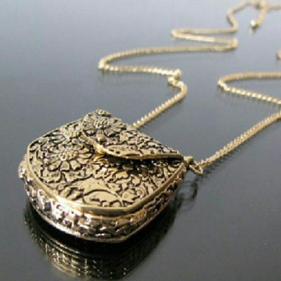 Jewelry - New❤Bag carved bronze pendant long necklace chain