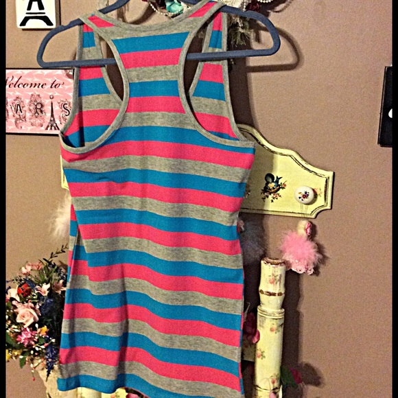 Rue 21 racer back tank NWOT 👚👚 - Picture 2 of 2