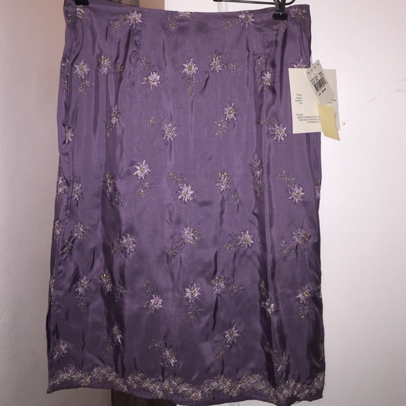 100% Pure silk skirt by Hype