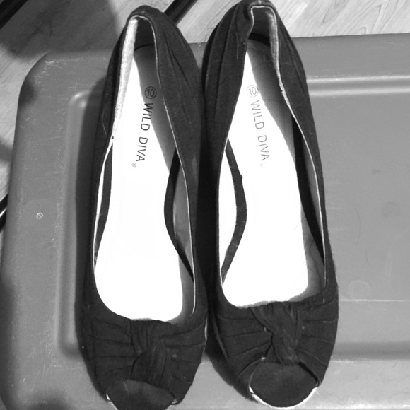 Size 10 black espadrille style wedges - Picture 1 of 2