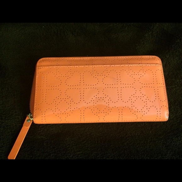 ❗️SALE❗️Kate Spade Neda Wallet Orange - Picture 2 of 4