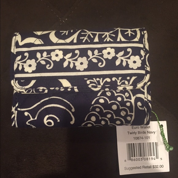 Nwt Vera Bradley euro wallet twirly birds navy