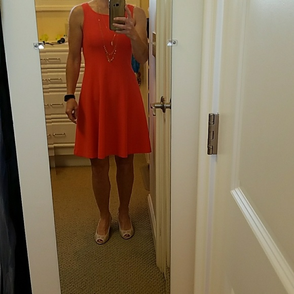 Loft Dress - Picture 3 of 3