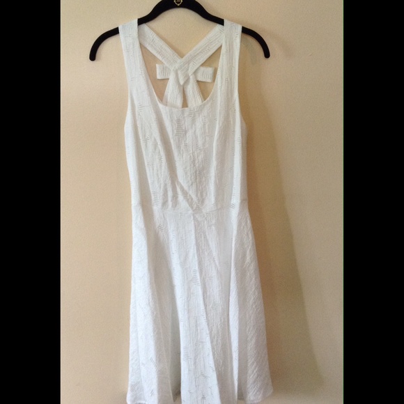 ✨ 💕White Sandra Darren dress✨