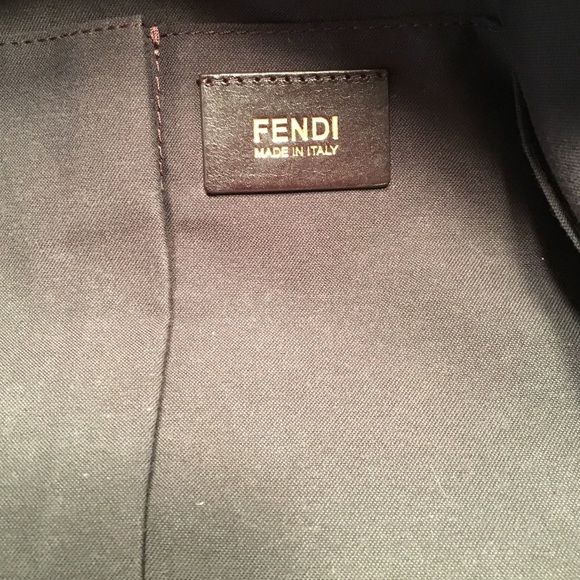 Beautiful FENDI authentic bag - Picture 2 of 6