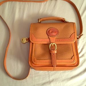 Vintage Dooney & Bourke crossbody