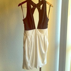 [bebe] low cut dress