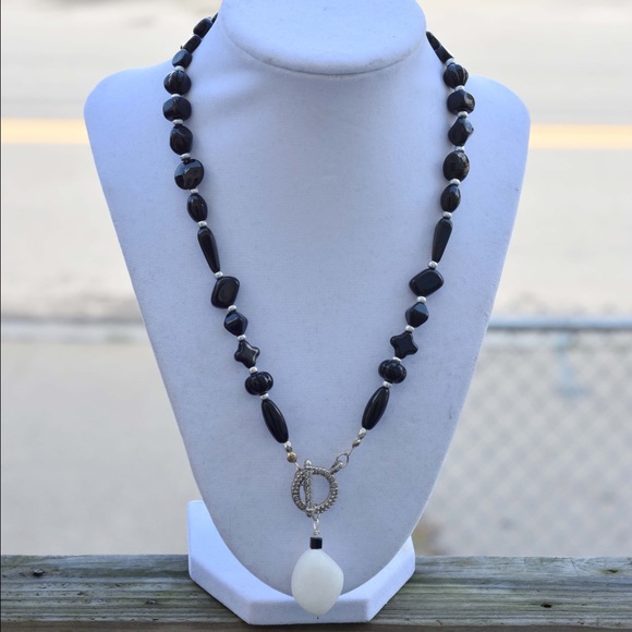 Handmade necklace - Picture 1 of 4