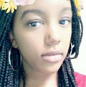 Meet your Posher, Mya