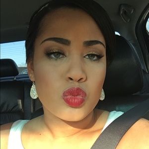 Meet your Posher, Alannah