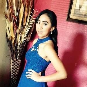 Meet your Posher, Mayra