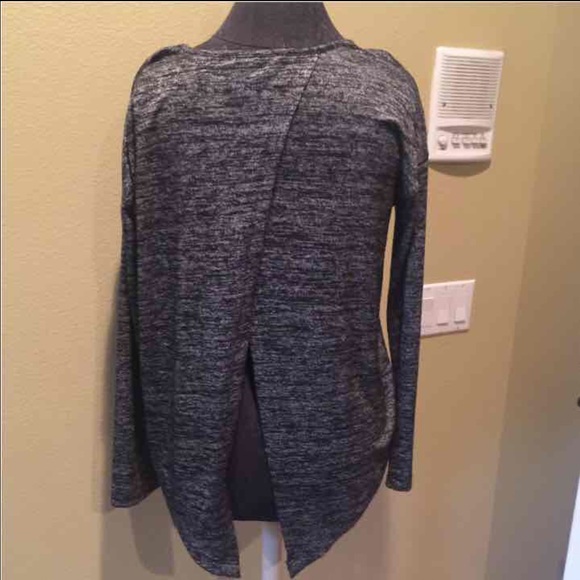 Split Back Top - Picture 2 of 2