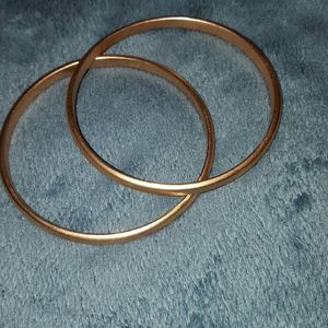 Satin finish gold tone bangels